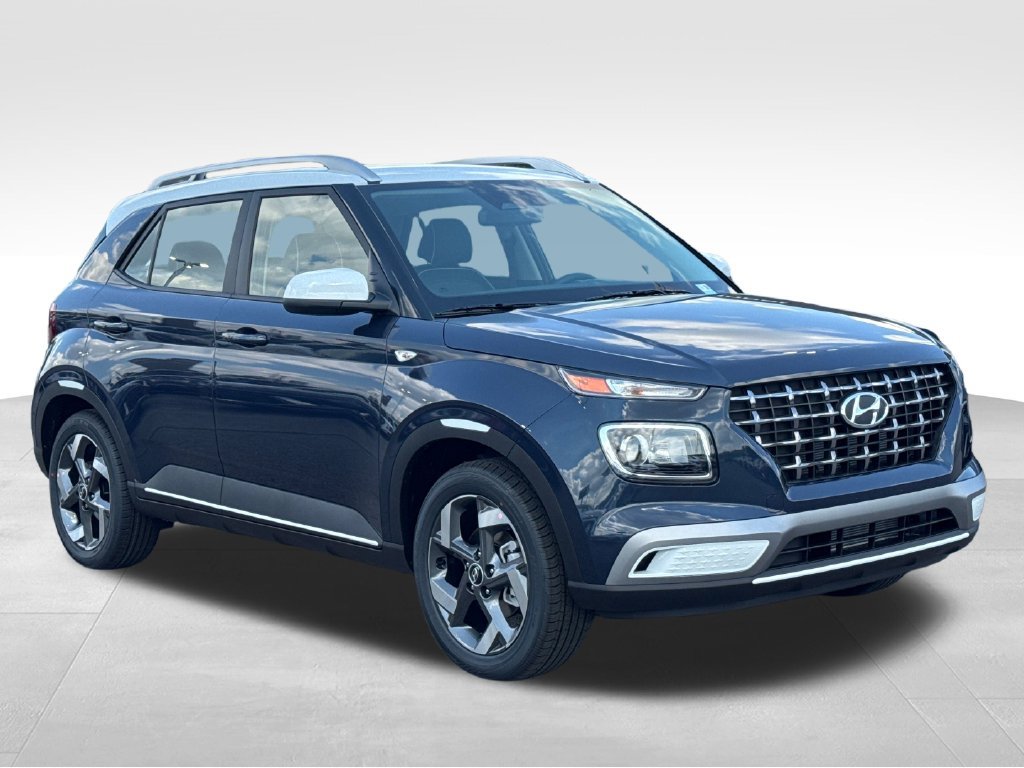 New 2026 Hyundai Venue SEL FWD image 7