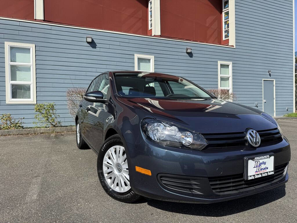 Used 2012 Volkswagen Golf 4-Door image 1