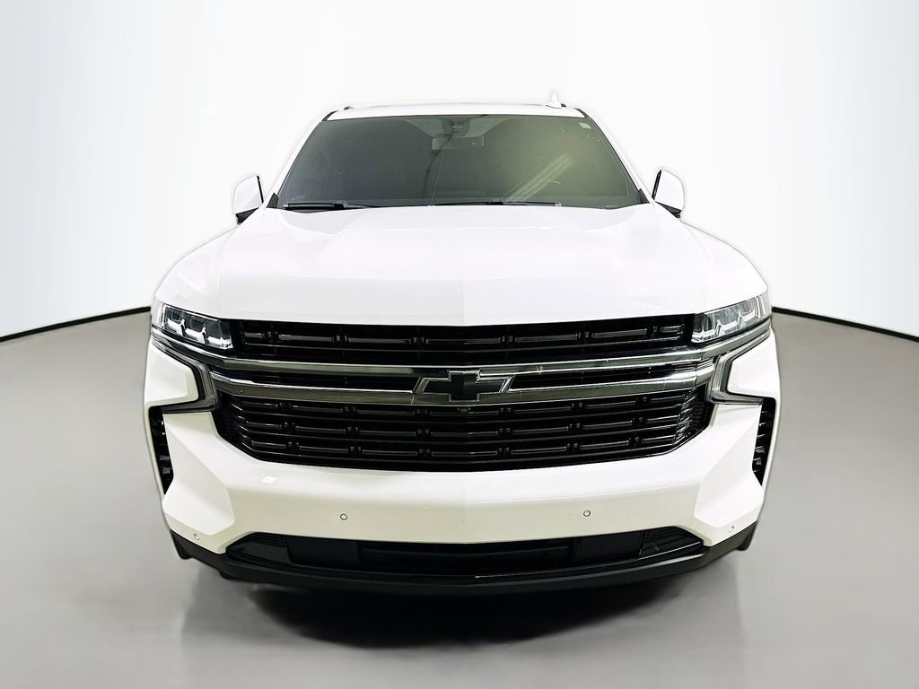 Used 2022 Chevrolet Suburban RST w/ Sport Performance Package image 2