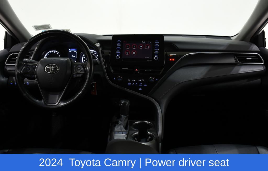 Used 2024 Toyota Camry SE FWD image 8