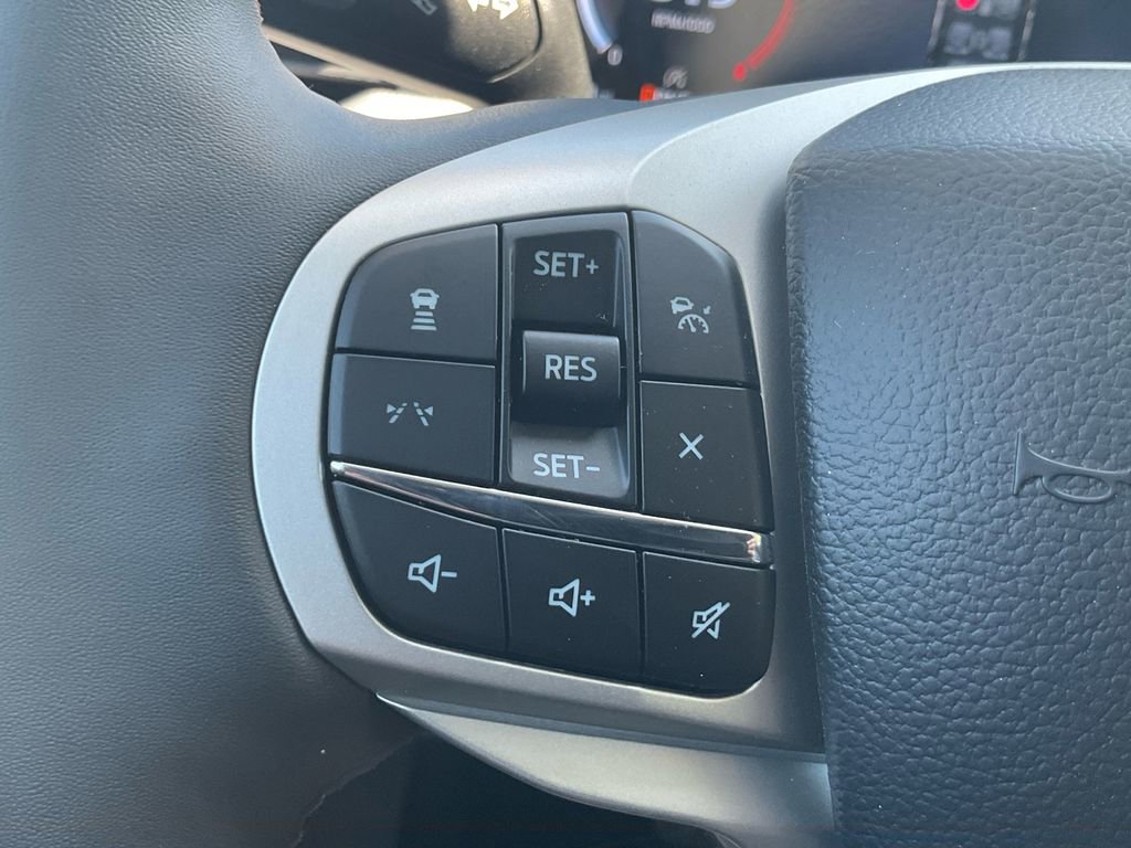 New 2026 Ford Explorer Active RWD image 19