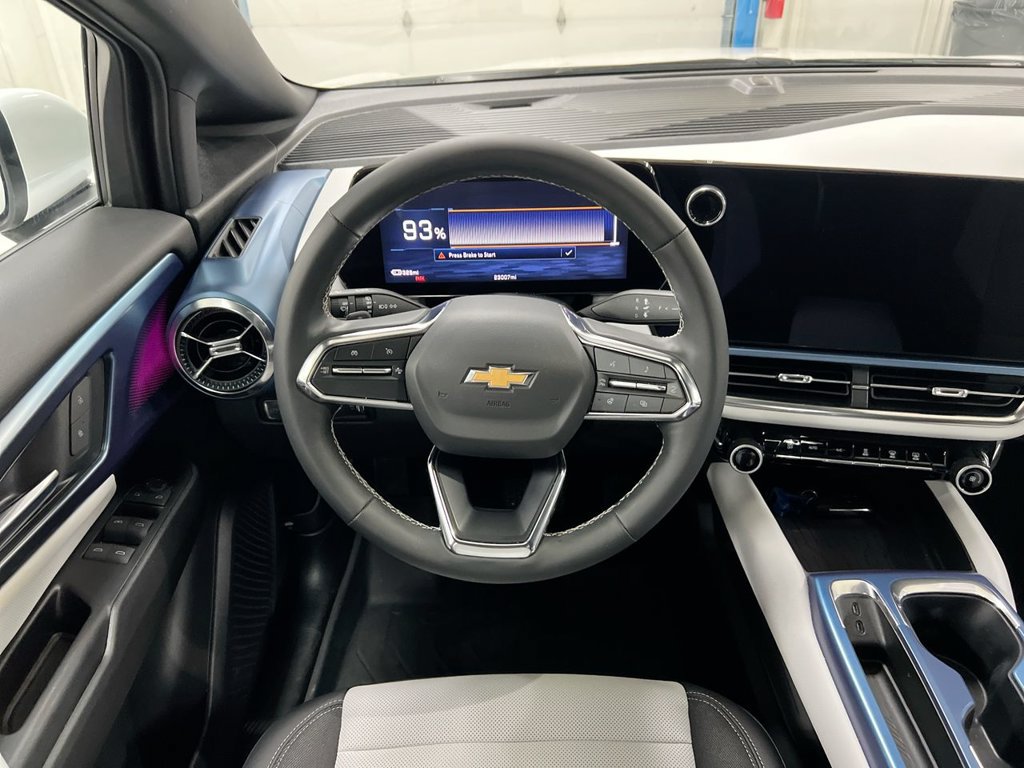 Used 2024 Chevrolet Equinox EV LT FWD image 11