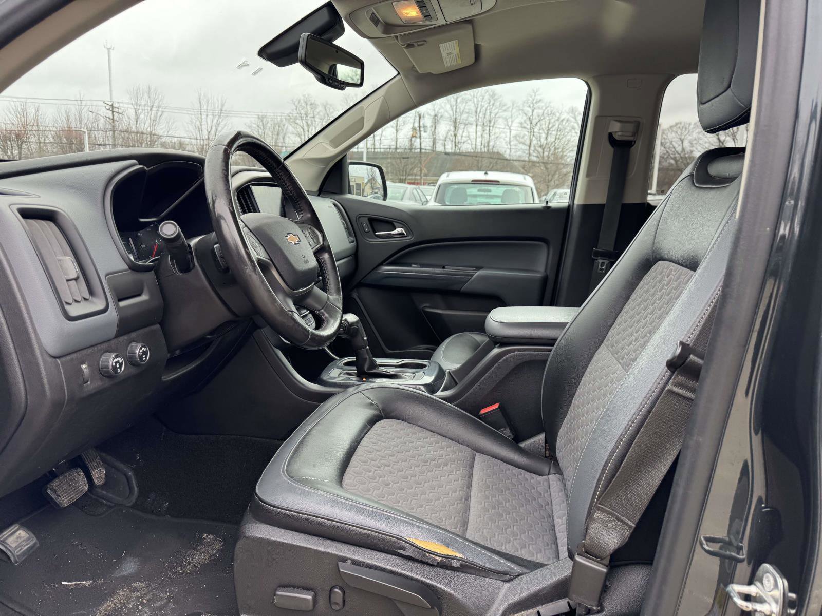 Used 2018 Chevrolet Colorado Z71 AWD/4WD image 14