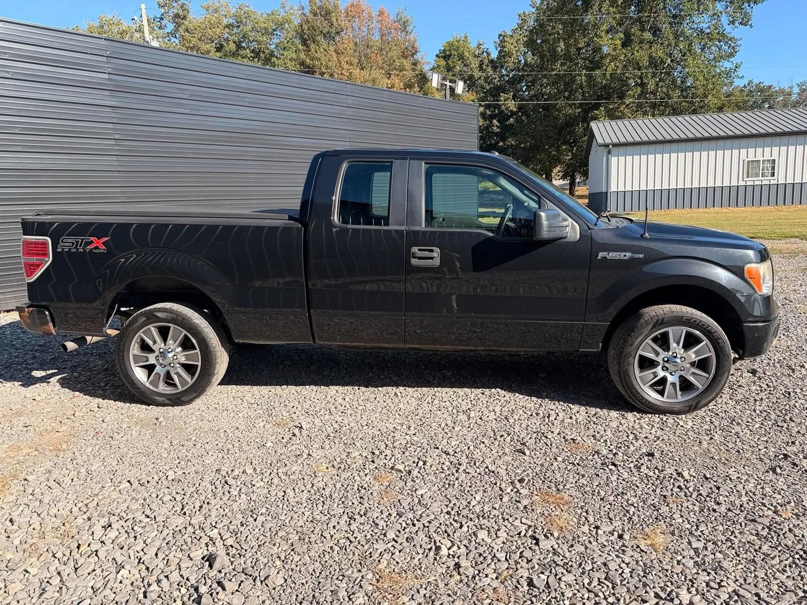 Used 2014 Ford F150 4x4 SuperCab image 4