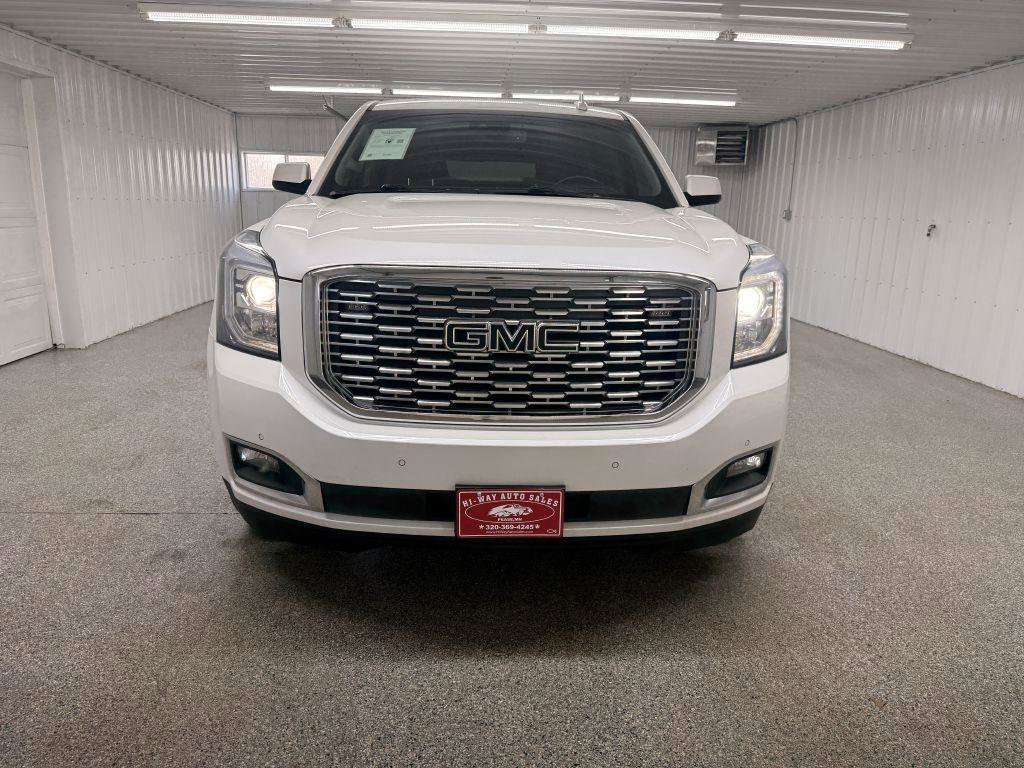 Used 2019 GMC Yukon XL Denali w/ Denali Ultimate Package image 2