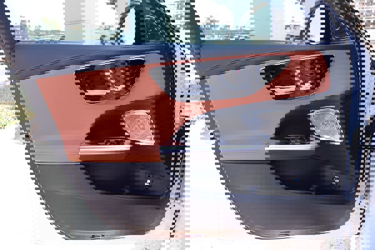 Used 2025 Mercedes-Benz C 300 Sedan image 48