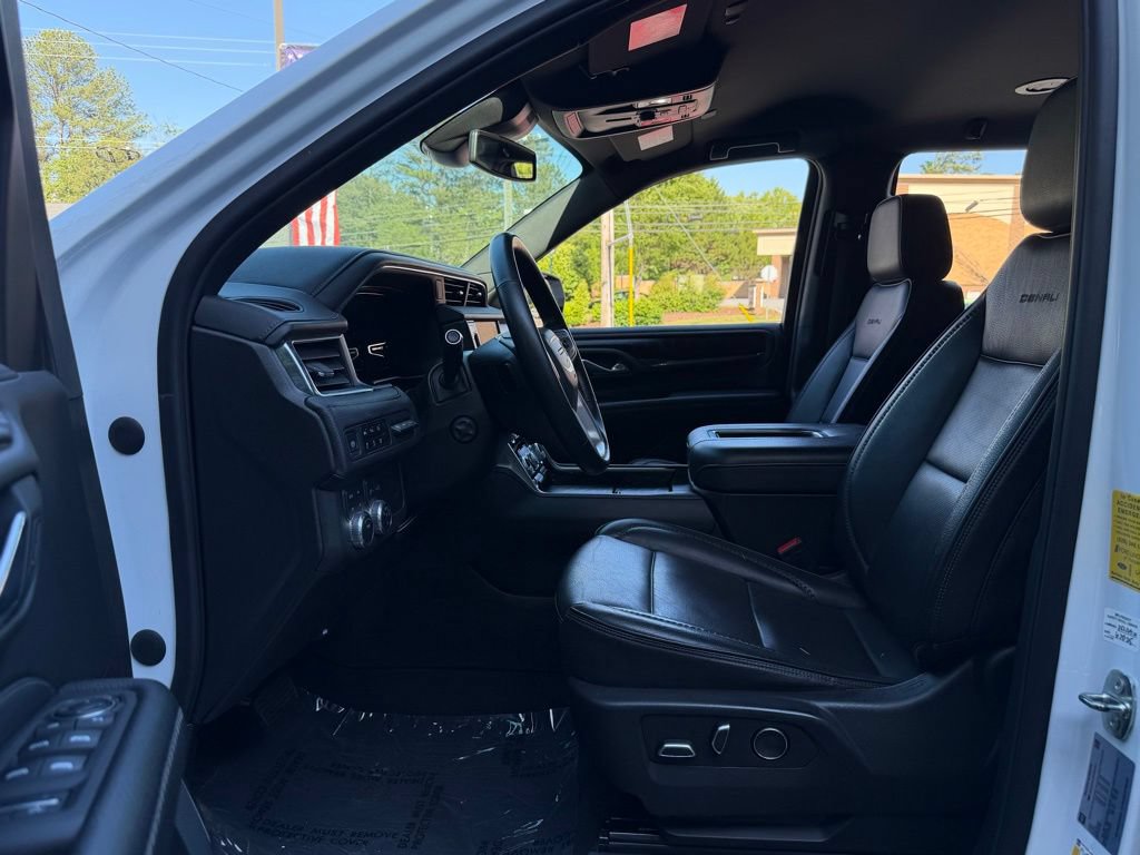 Used 2023 GMC Yukon Denali AWD/4WD image 25
