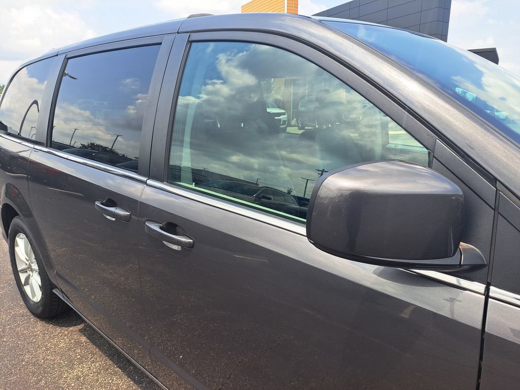 Used 2019 Dodge Grand Caravan SXT FWD image 37