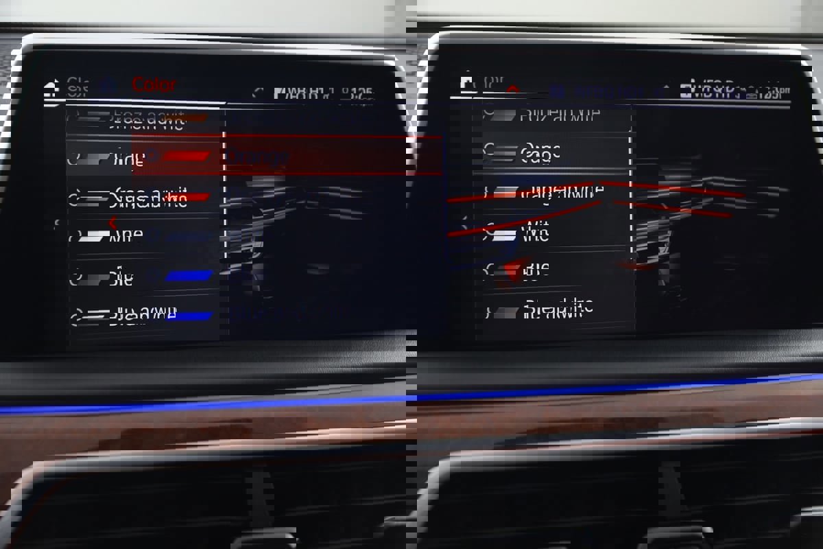 Used 2022 BMW ALPINA B7 xDrive w/ Luxury Rear Seating Package image 65