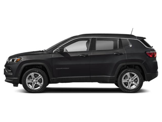 Certified 2024 Jeep Compass Latitude AWD/4WD image 3