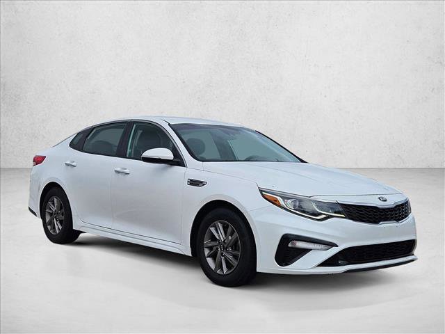Used 2020 Kia Optima LX image 3