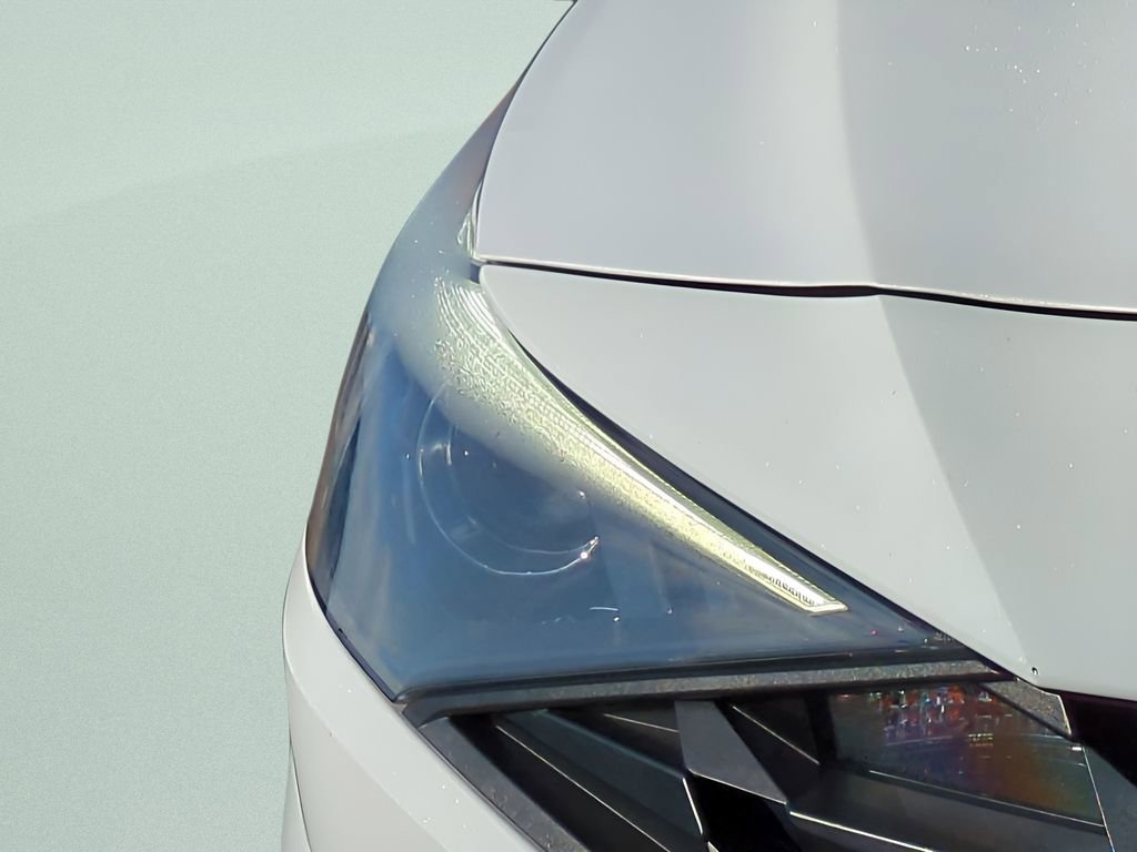 Used 2023 Hyundai Elantra SEL image 9