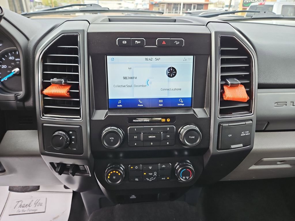 Used 2022 Ford F450 XLT w/ FX4 Off-Road Package image 18