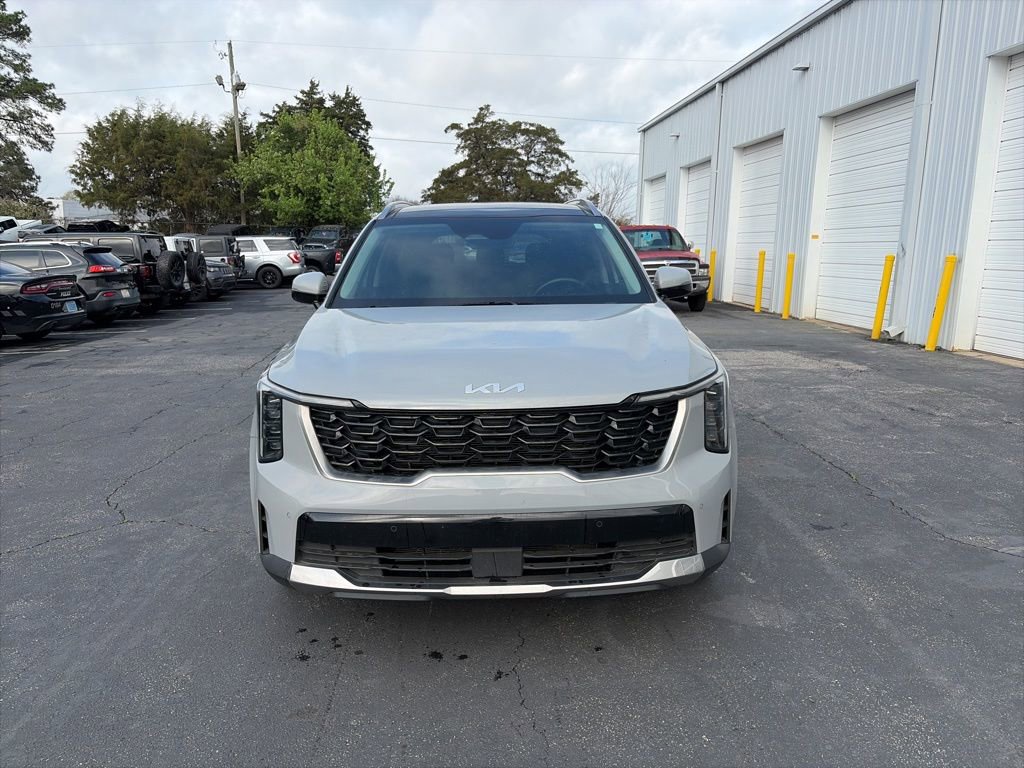 Used 2025 Kia Sorento S w/ Panoramic Sunroof Package image 2