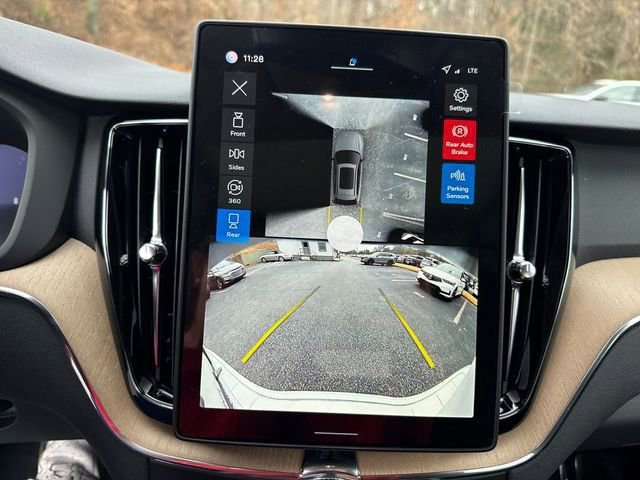 Used 2026 Volvo XC60 B5 Plus w/ Protection Package Premier image 26