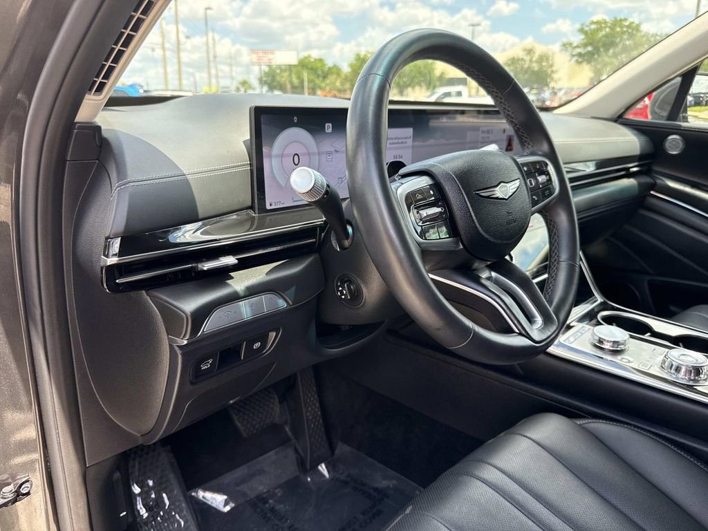 Used 2025 Genesis GV80 2.5T Standard AWD/4WD image 22
