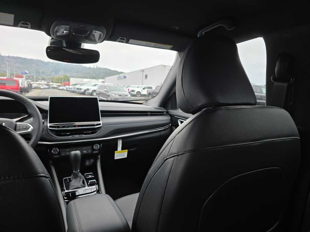 New 2026 Jeep Compass Latitude w/ Quick Order Package 29K image 14