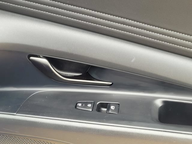 Used 2025 Hyundai Elantra Sport FWD image 26