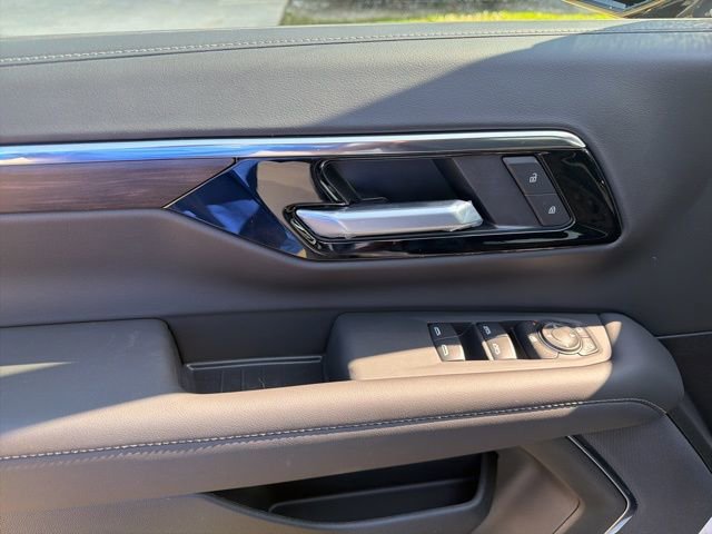 New 2026 Chevrolet Suburban LS image 19