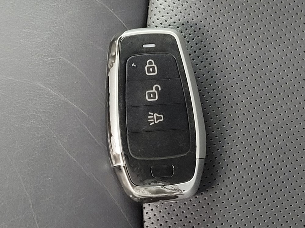 Used 2021 Buick Enclave Essence FWD image 32