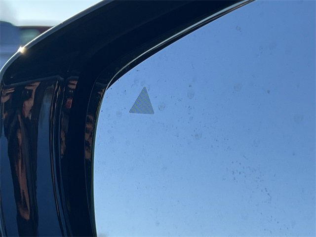 New 2026 Chrysler Pacifica Limited w/ Uconnect Theater Family Group image 46