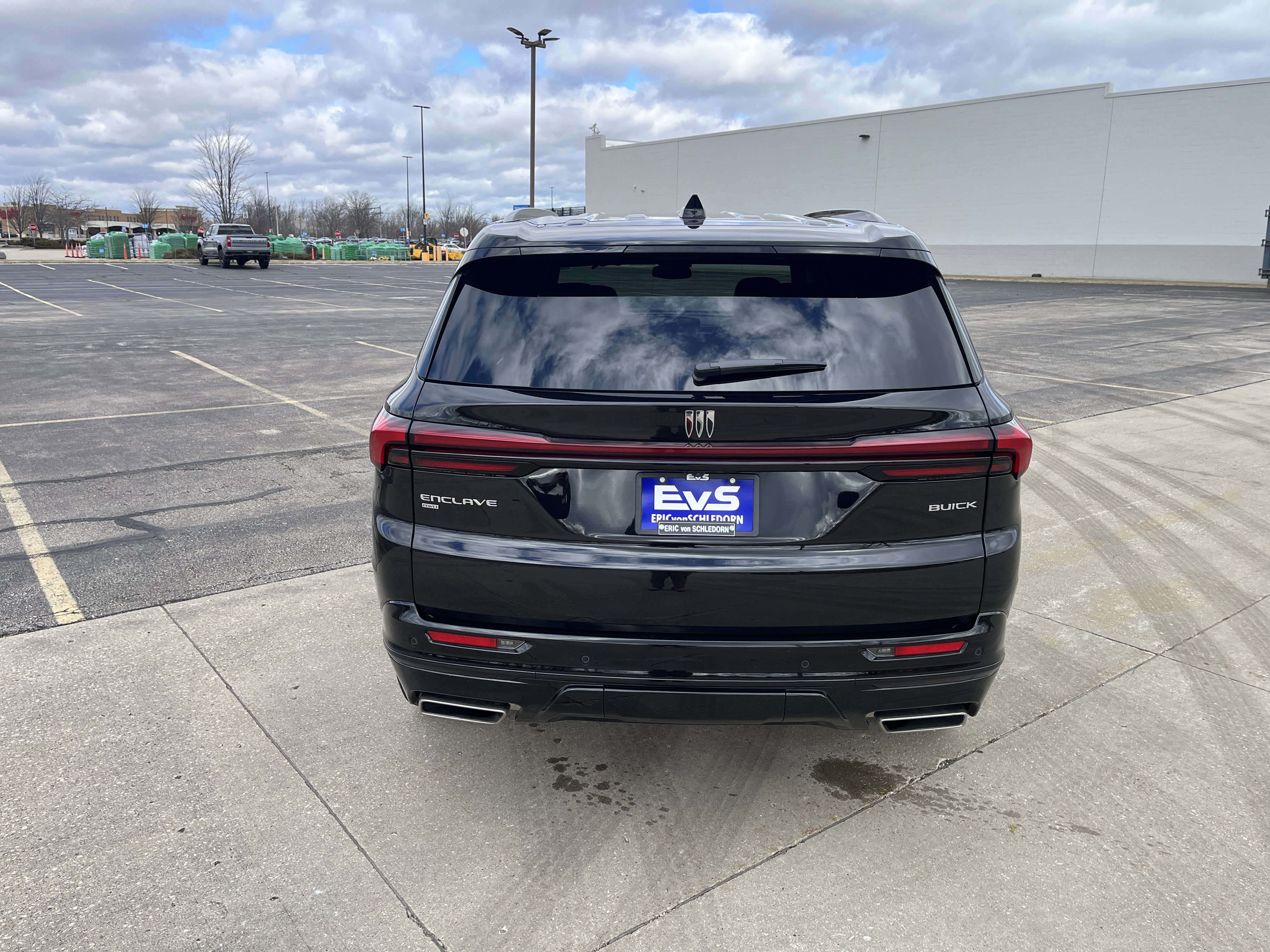 Used 2026 Buick Enclave Sport Touring w/ Super Cruise Package image 5