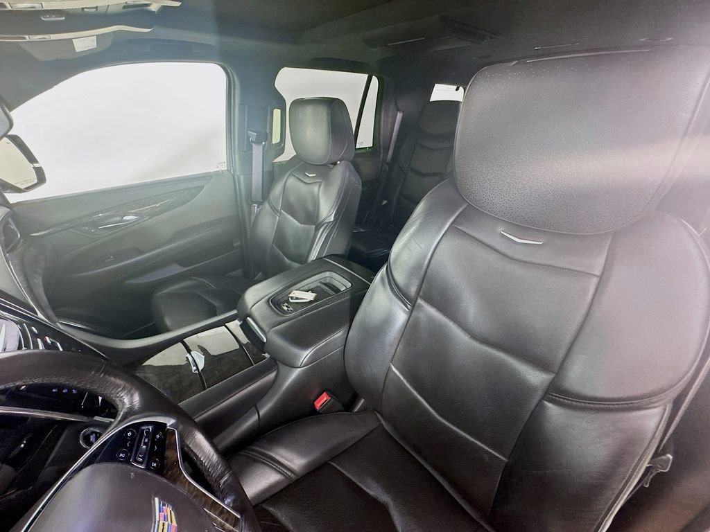 Used 2016 Cadillac Escalade Platinum image 22