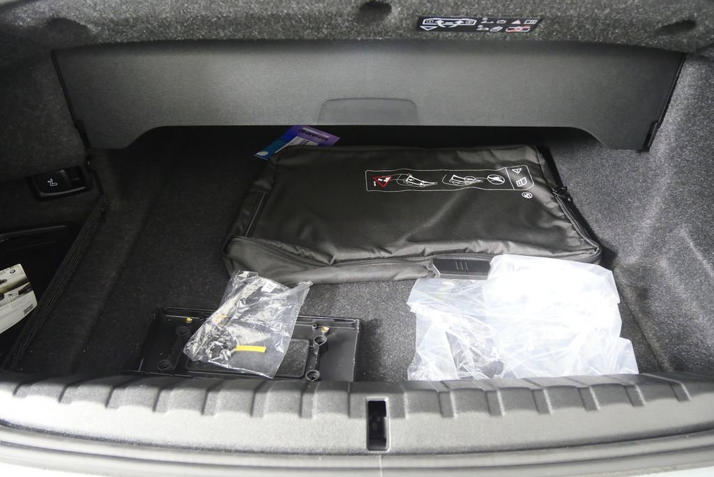 Certified 2025 BMW 430i xDrive Convertible w/ M Sport Package image 14