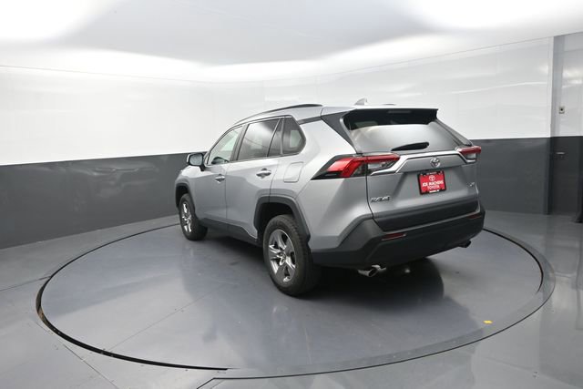 Used 2024 Toyota RAV4 XLE FWD image 57