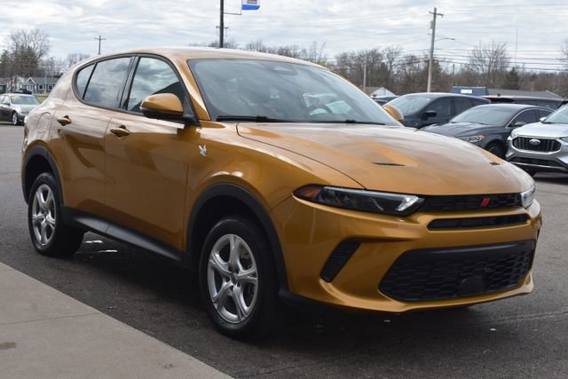 Used 2024 Dodge Hornet GT w/ Cold Weather Group image 11