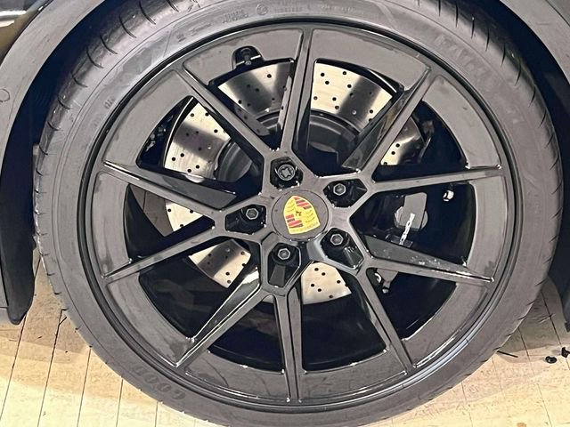 Certified 2025 Porsche 911 Carrera S image 15