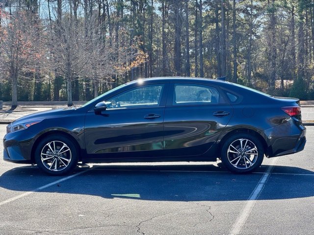 Used 2024 Kia Forte LXS w/ LXS Technology Package image 3