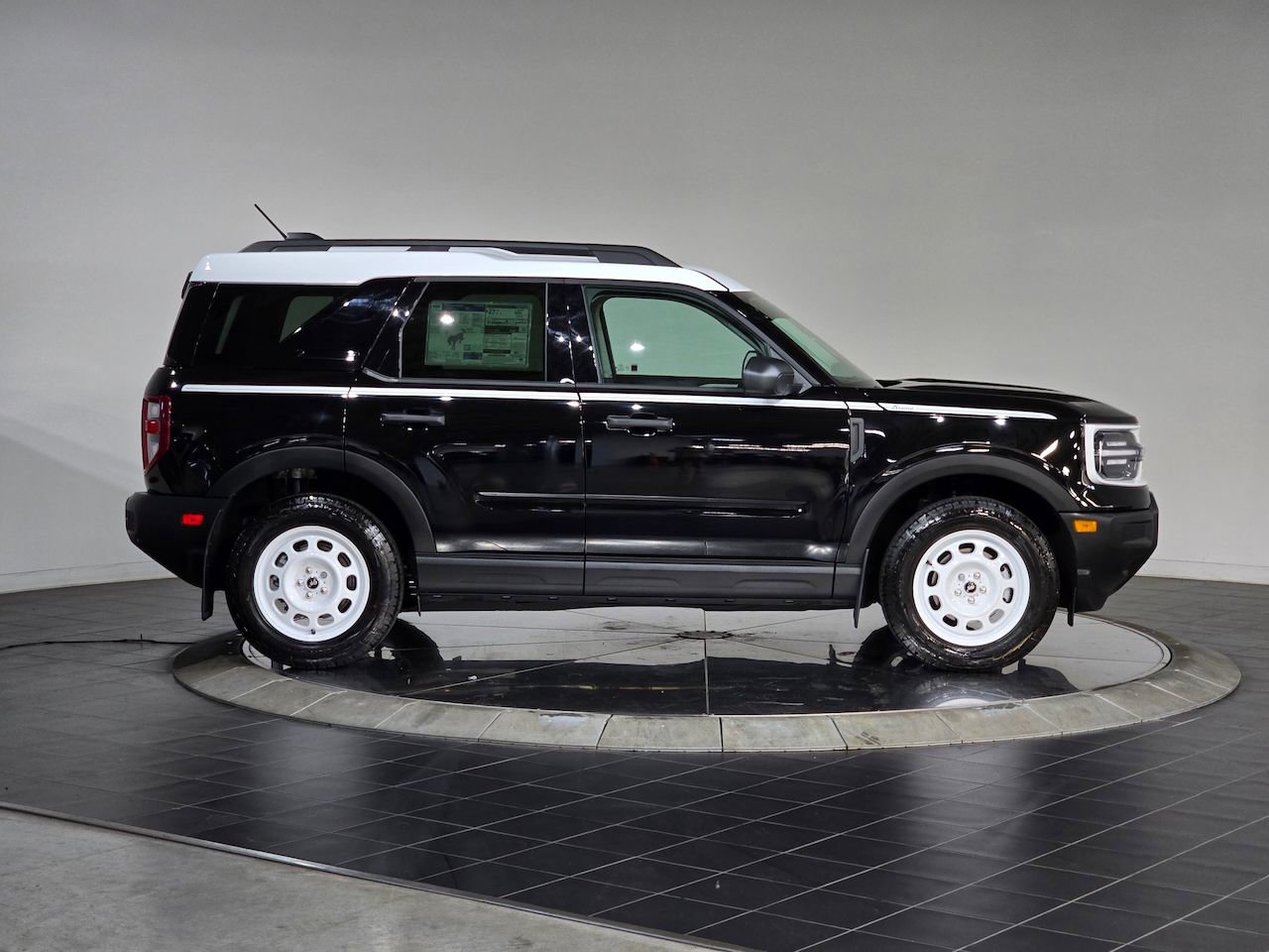 New 2025 Ford Bronco Sport Heritage w/ Convenience Package AWD/4WD video 3