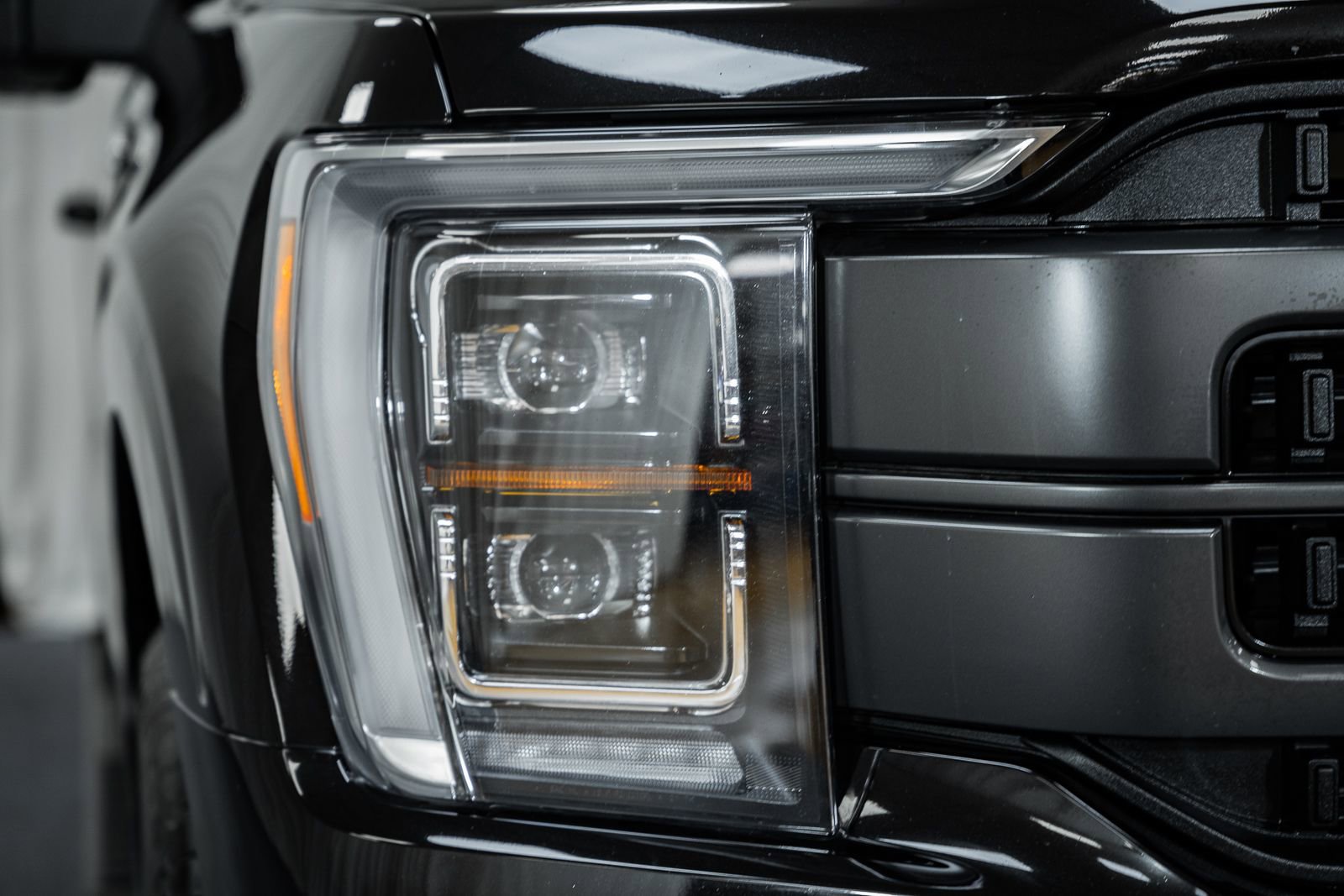 Certified 2023 Ford F150 Lariat w/ Equipment Group 502A High image 15