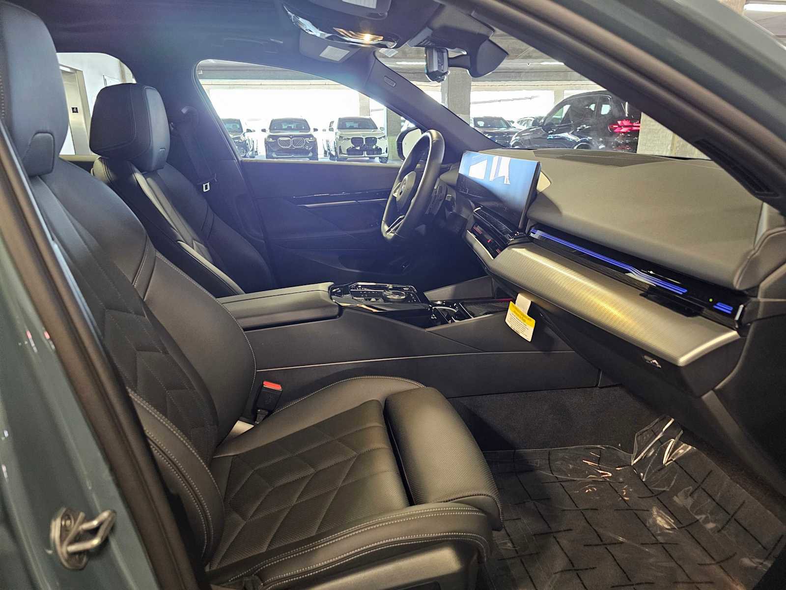 Used 2025 BMW 530i xDrive w/ M Sport Package image 37