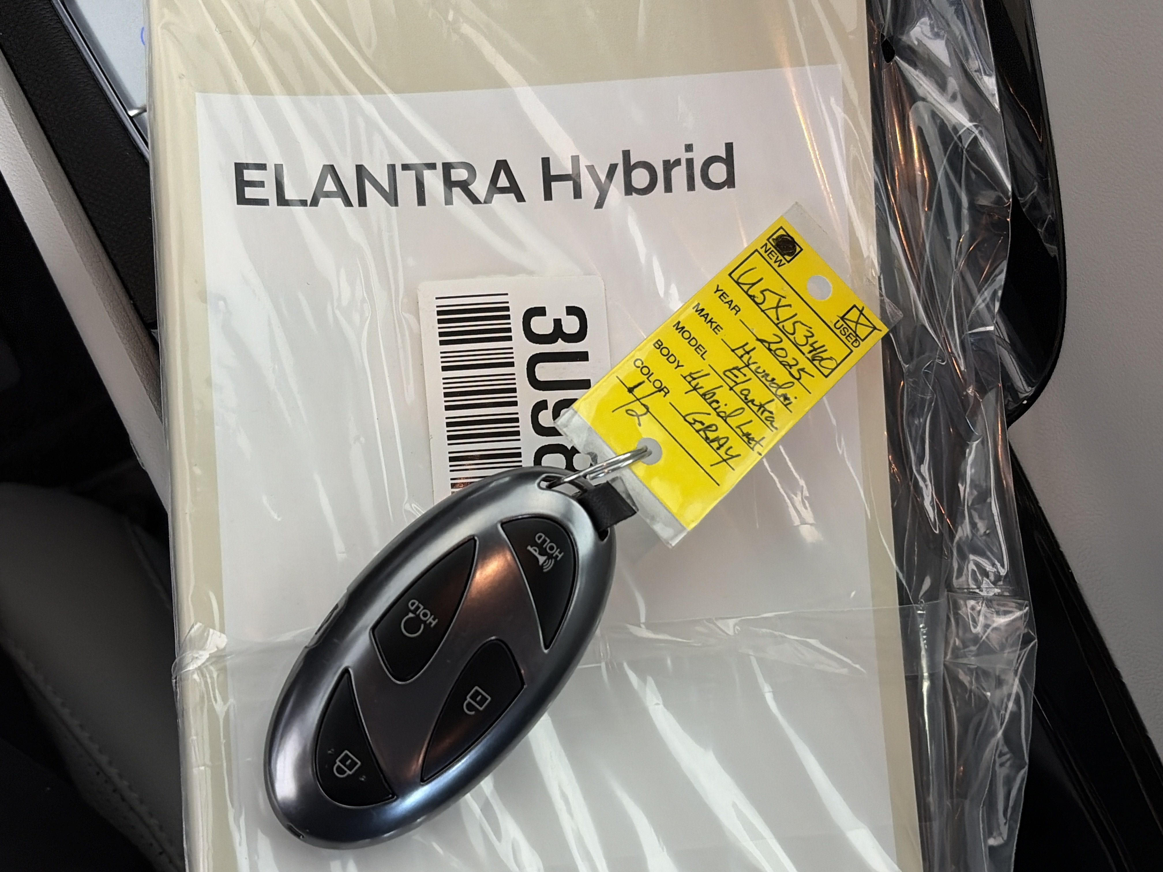 New 2025 Hyundai Elantra Limited FWD image 37