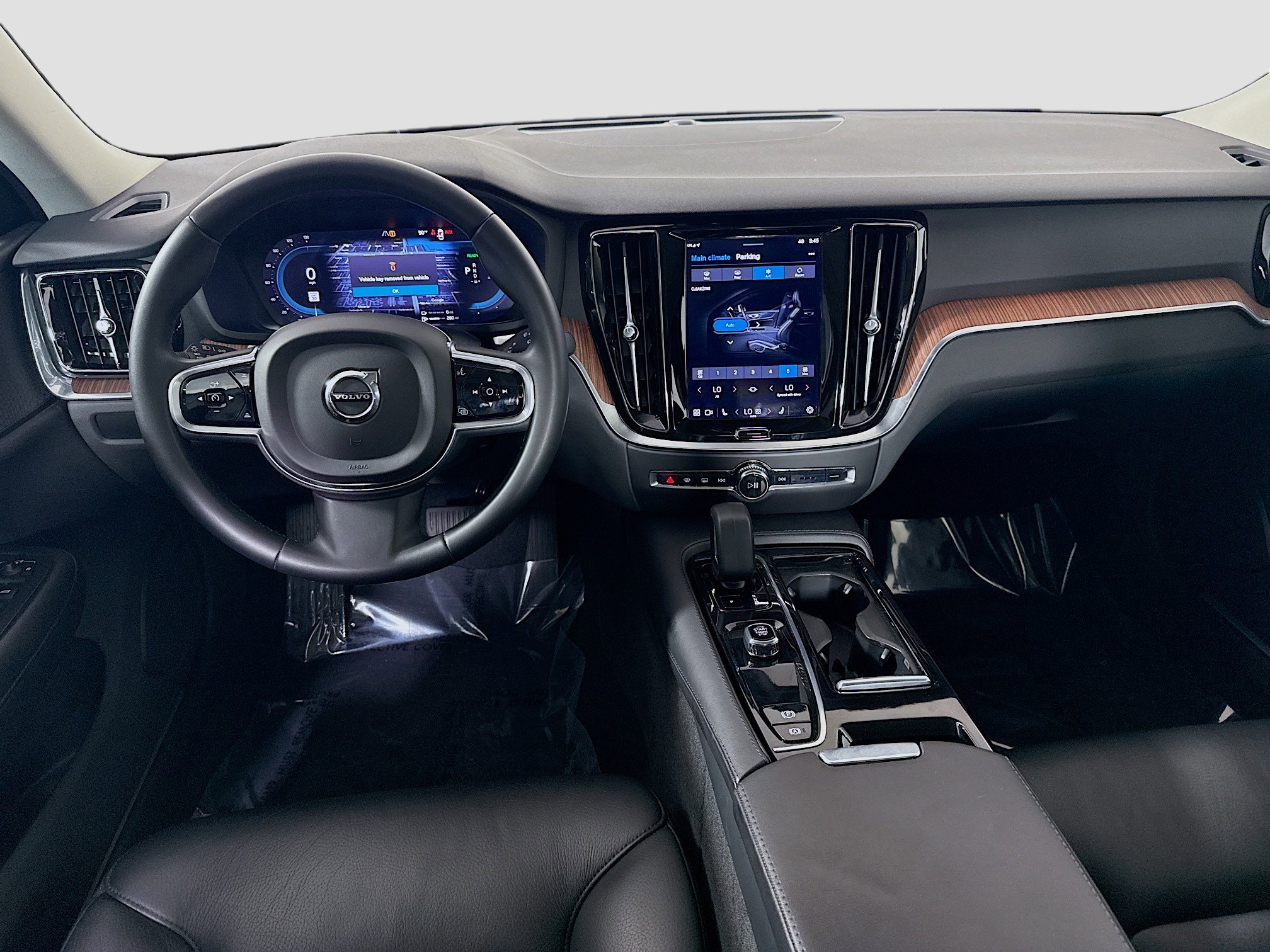 Used 2023 Volvo S60 T8 Plus image 17