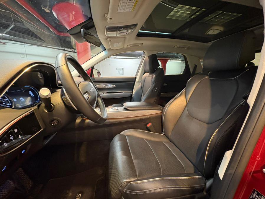 Used 2023 Genesis GV70 2.5T w/ Advanced Package image 12