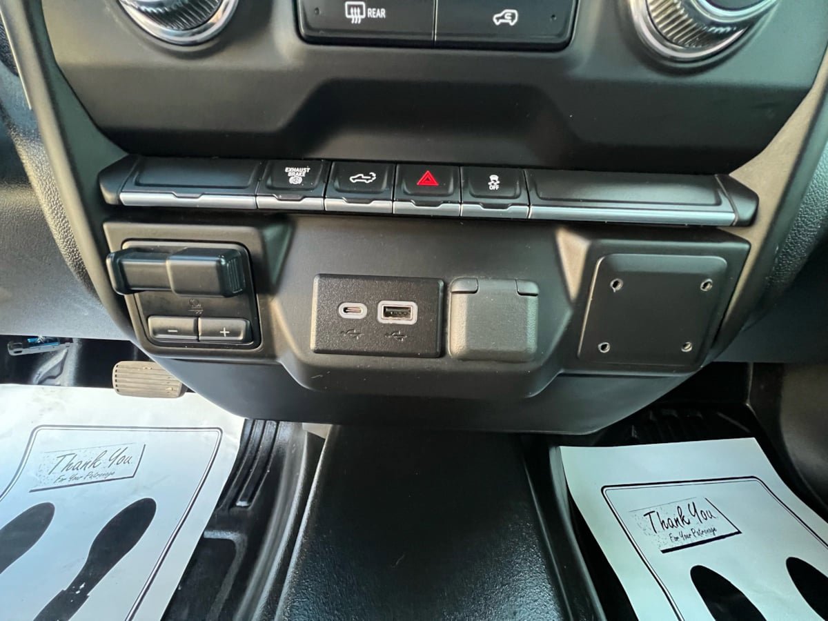 Used 2023 GMC Sierra 3500 Pro w/ Convenience Package AWD/4WD image 21
