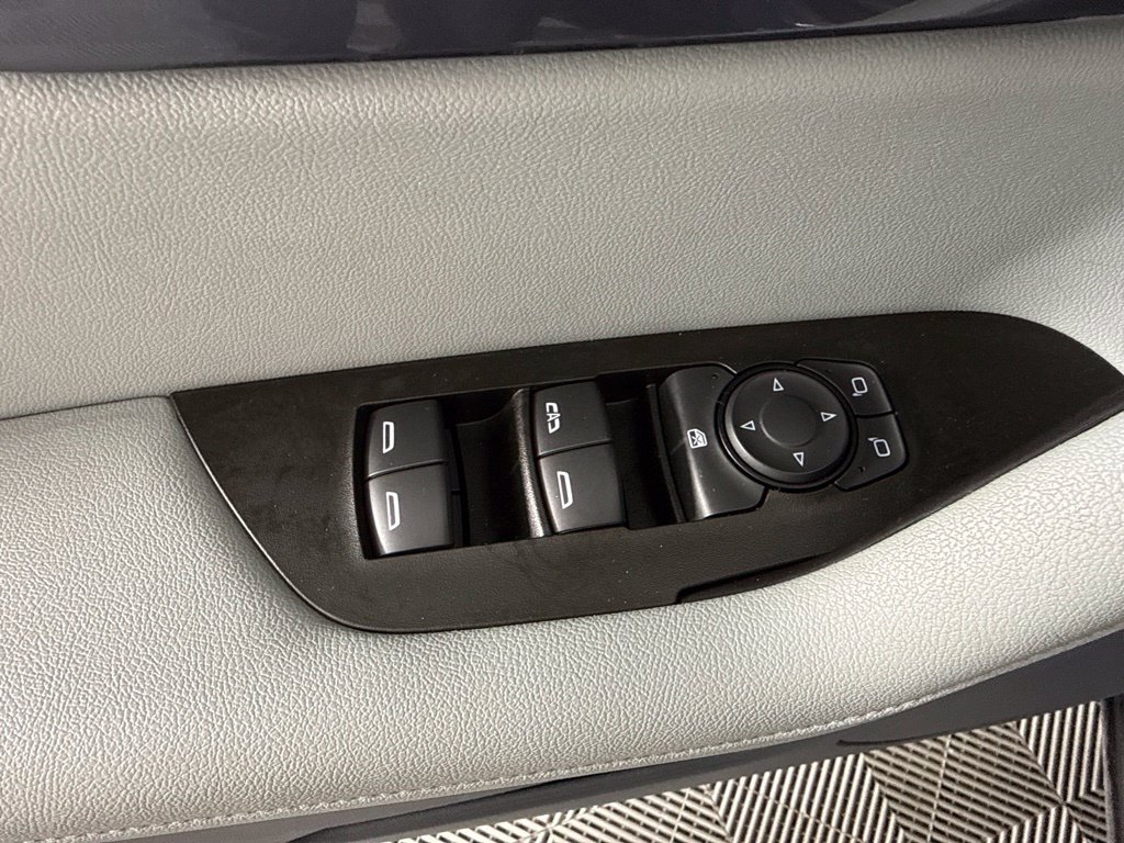 Used 2022 Chevrolet Blazer LT FWD image 12