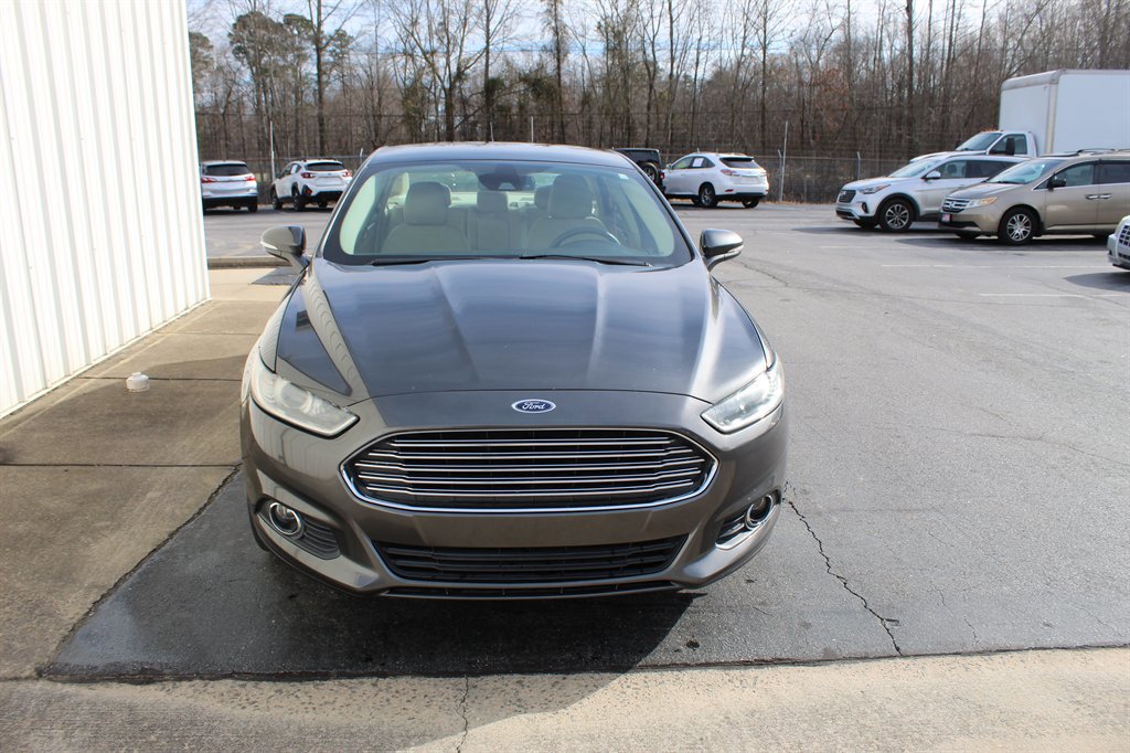Used 2016 Ford Fusion SE w/ Equipment Group 202A FWD image 11