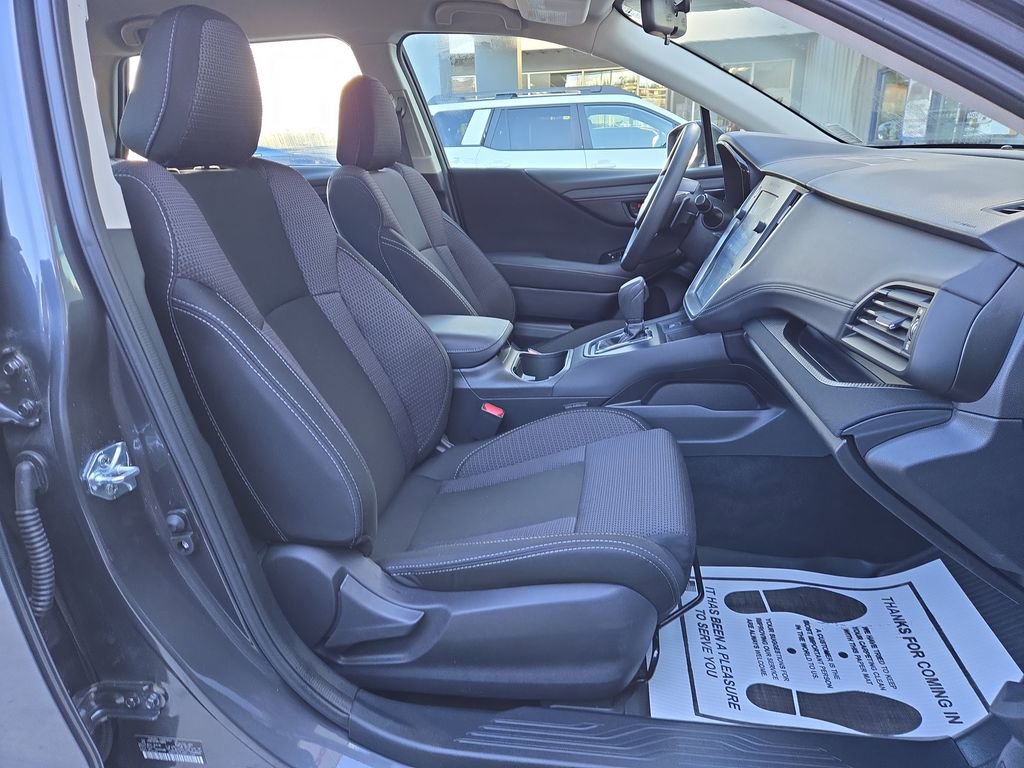 Used 2025 Subaru Outback image 17