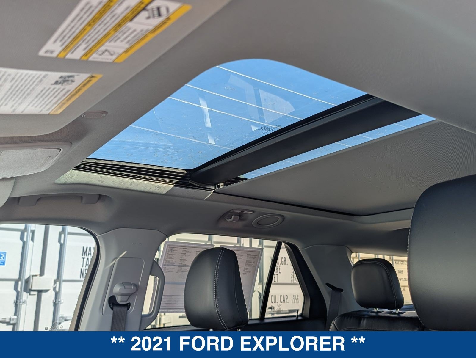Certified 2021 Ford Explorer XLT w/ Equipment Group 202A AWD/4WD image 25