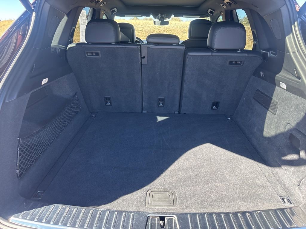 Used 2023 Porsche Cayenne image 13