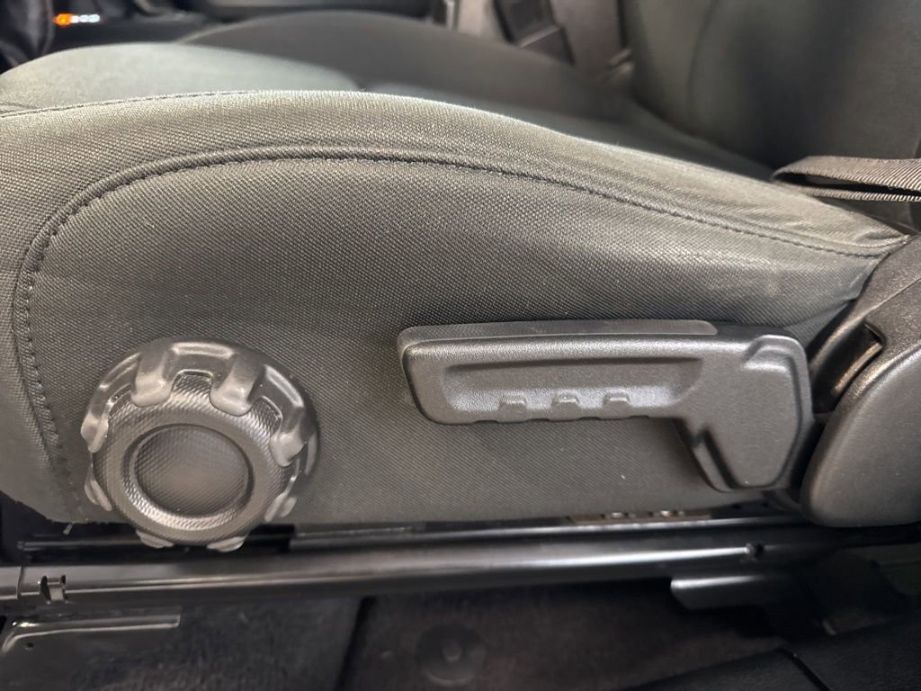 Used 2021 Jeep Wrangler Unlimited Sahara w/ Uconnect 4C Nav & Sound Group image 22