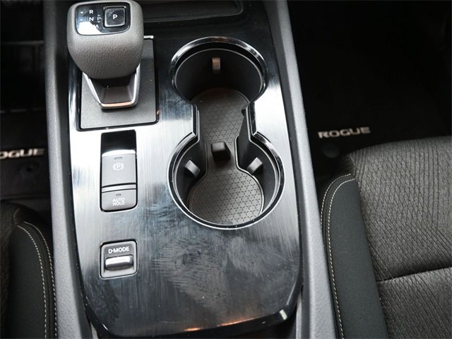 Certified 2024 Nissan Rogue SV image 9
