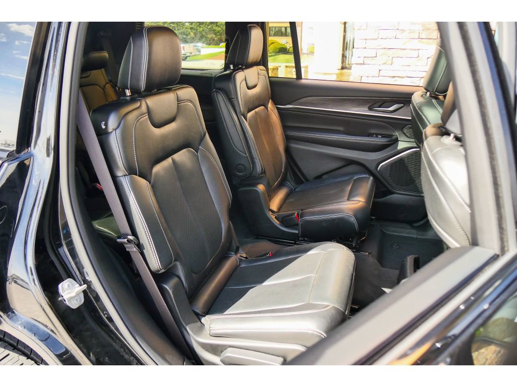 Used 2023 Jeep Grand Cherokee L Overland AWD/4WD image 20