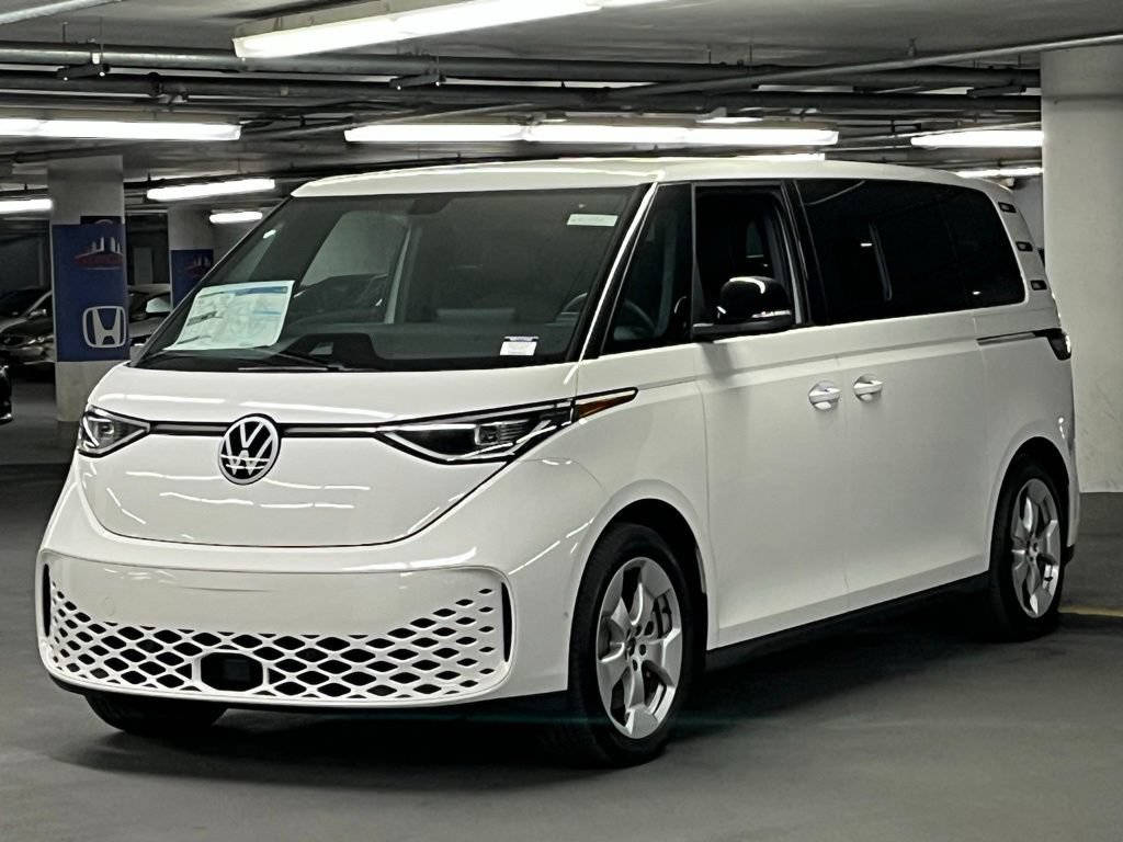 New 2025 Volkswagen ID. Buzz Pro S RWD video 3