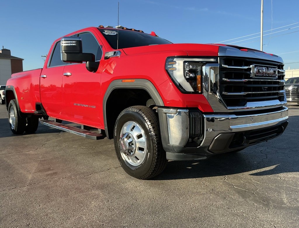 Used 2024 GMC Sierra 3500 SLT w/ SLT Convenience Package image 6