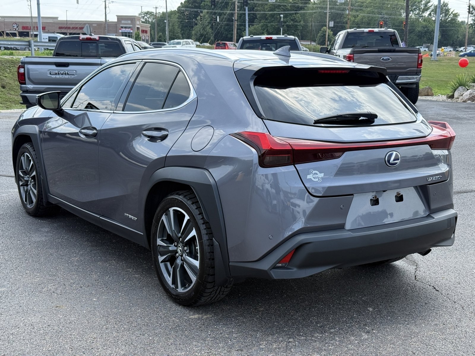 Used 2020 Lexus UX 250h w/ Luxury Package image 6